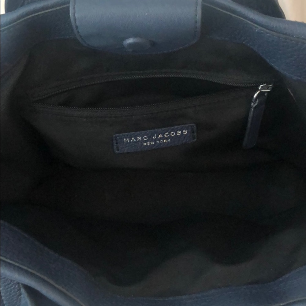 Marc Jacobs tote - Picture 2 of 3
